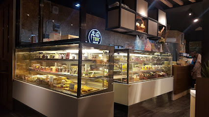 TBH The Baker's Hut (Manjung Branch)