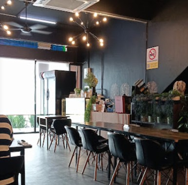 Dreamsbaker Cafe