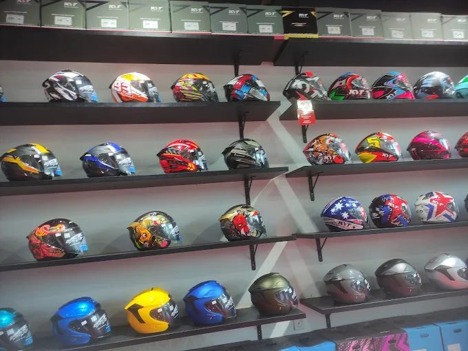 DOMS GARAGE