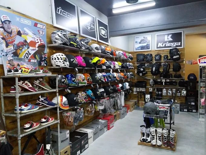 Holeshot Motowear