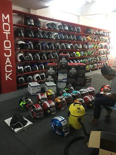 Motojack Helmet Shop