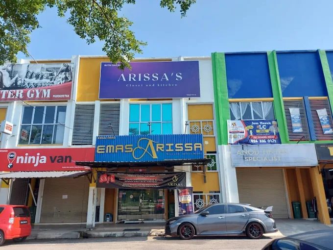 Emas Arissa