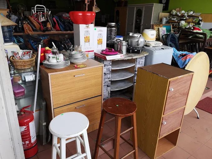 Flow Furnish Perabot Terpakai