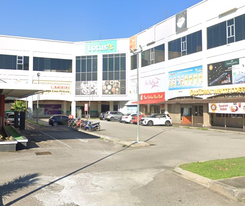 Lotus's Teluk Intan