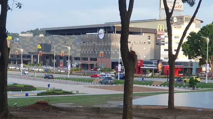 Melaka Mall
