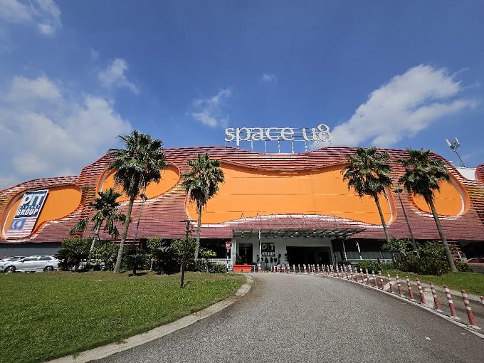 Space U8
