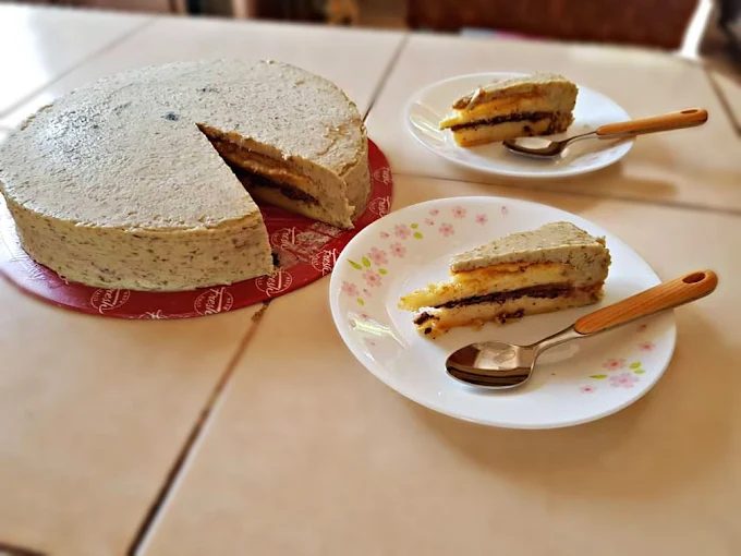 Ichies Cakery