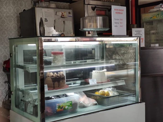 Wakjo Pastry Cake N Cafe Gelang Patah